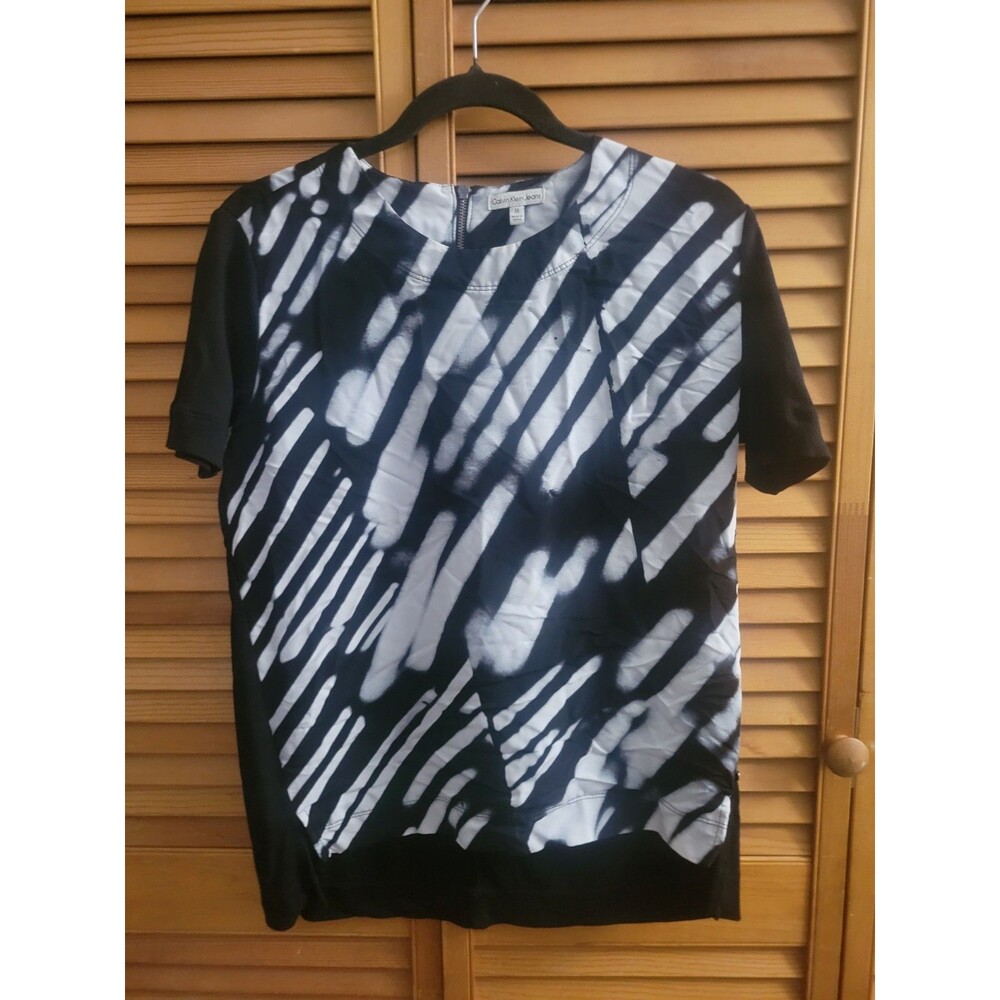 Glam Punk Whimsygoth Calvin Klein Jeans Black & White Shirt Medium